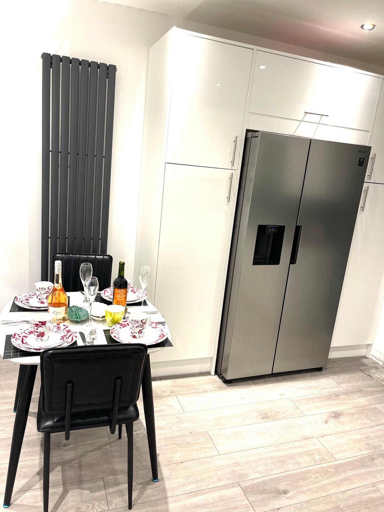Uppamost London Luxury 2 *